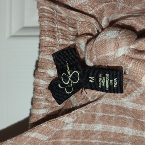 🌟NWT Jessica Simpson Top Peek A Boo Back - Picture 3 of 8